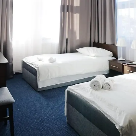 Baza Hotelowa Bobrowiecka 9 3*