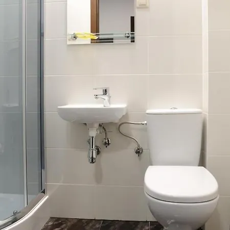 Baza Hotelowa Bobrowiecka 9 Parco vacanze Varsavia