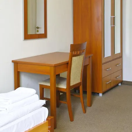 Baza Hotelowa Bobrowiecka 9 Vakantiepark Warschau