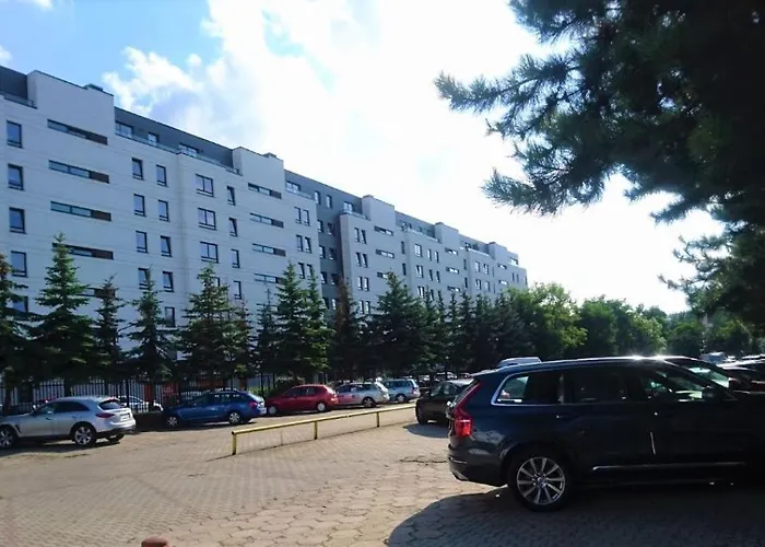 Baza Hotelowa Nowe Horyzonty Kompleks wypoczynkowy Warszawa