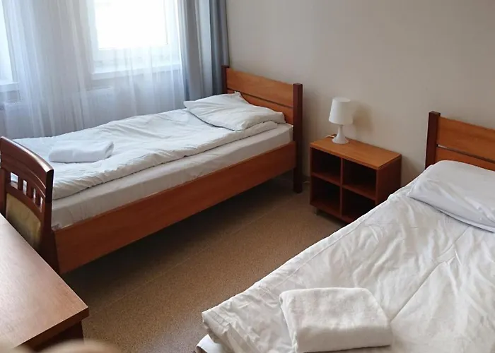 Baza Hotelowa Nowe Horyzonty Kompleks wypoczynkowy Warszawa