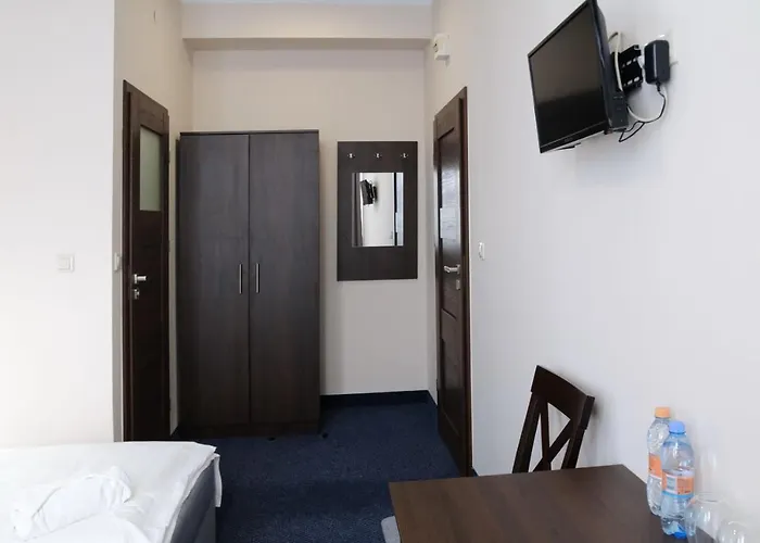 Kompleks wypoczynkowy Baza Hotelowa Nowe Horyzonty Warszawa