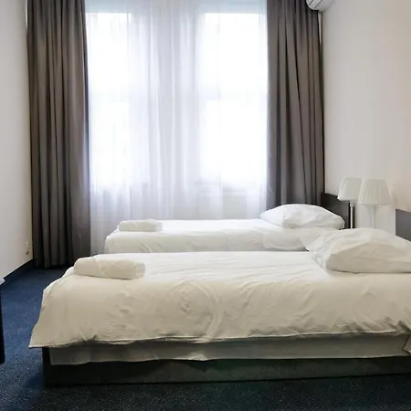 Baza Hotelowa Bobrowiecka 9 Feriepark