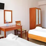Baza Hotelowa Bobrowiecka 9 3*
