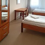 Baza Hotelowa Bobrowiecka 9 假日公园
