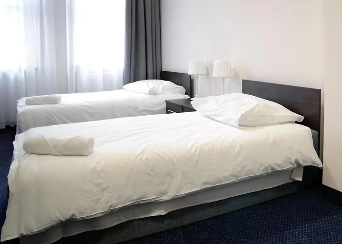 Baza Hotelowa Nowe Horyzonty Kompleks wypoczynkowy 3*